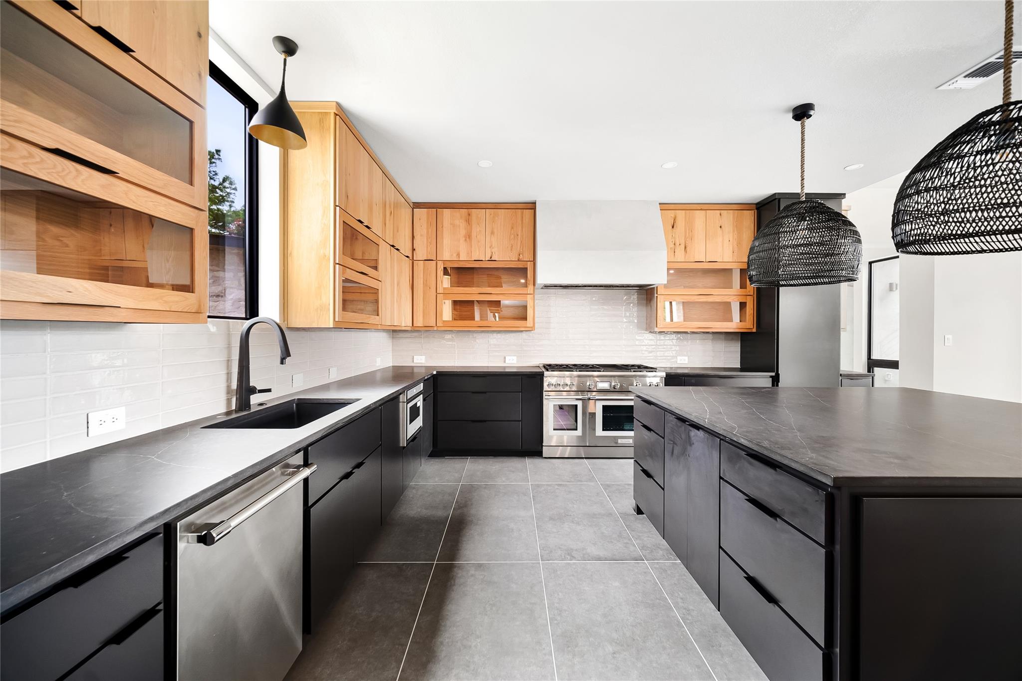 237 Canyon Turn Trl, Lakeway, TX 78734