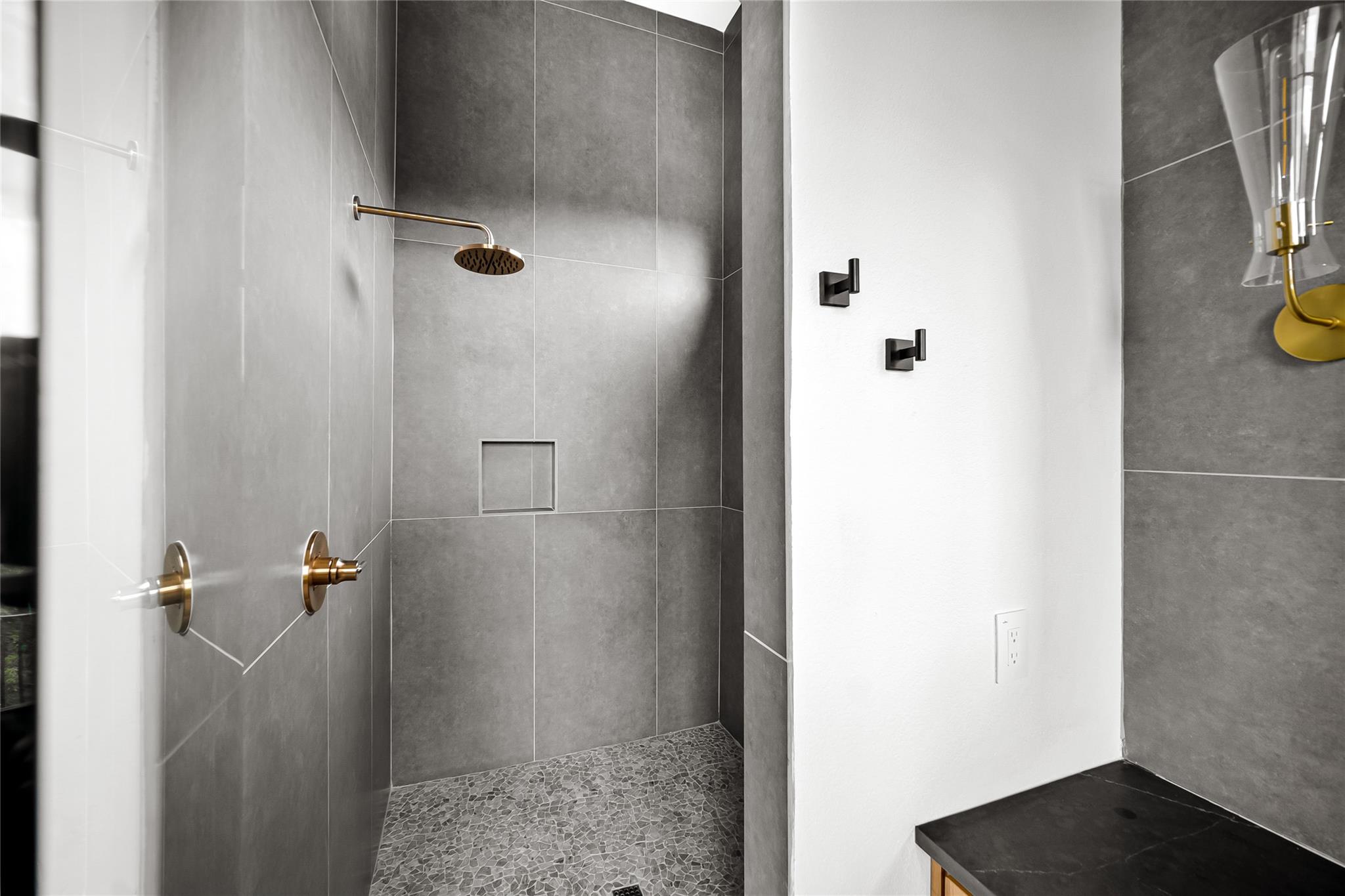 237 Canyon Turn Trl, Lakeway, TX 78734