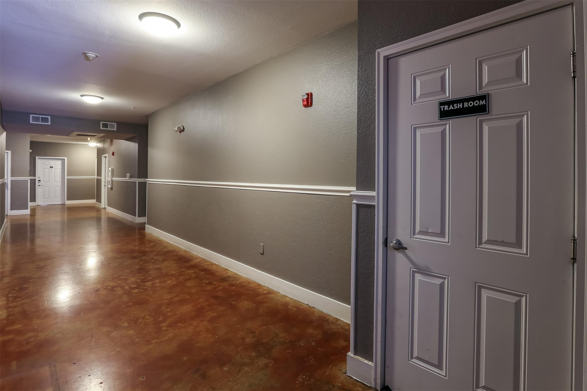 910 W 25th St # 308, Austin, TX 78705