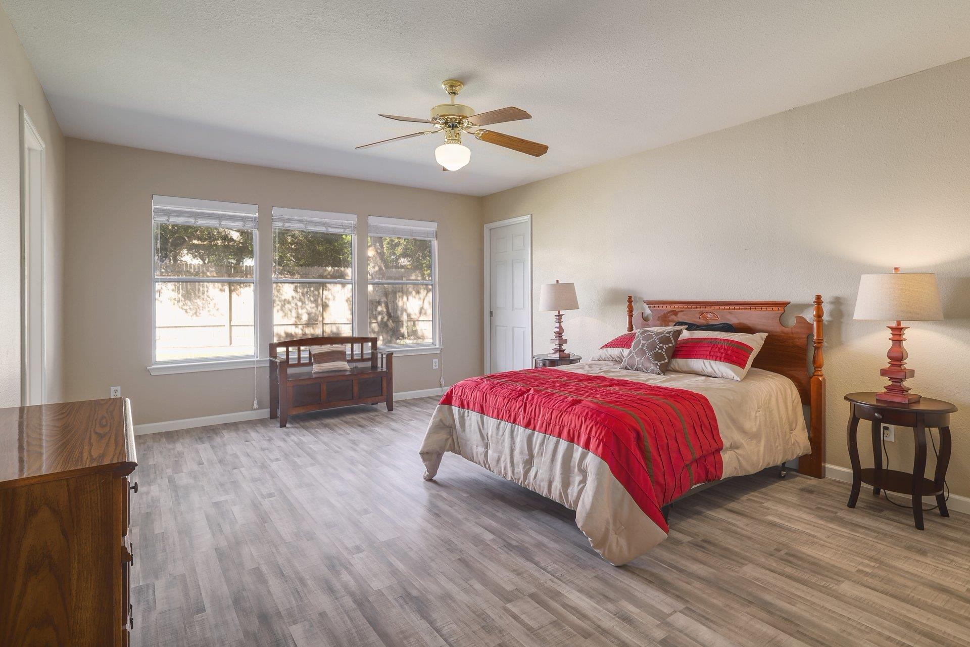 6121 Jumano Ln, Austin, TX 78749