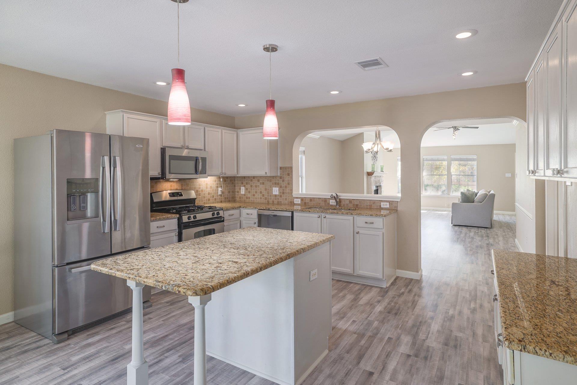 6121 Jumano Ln, Austin, TX 78749