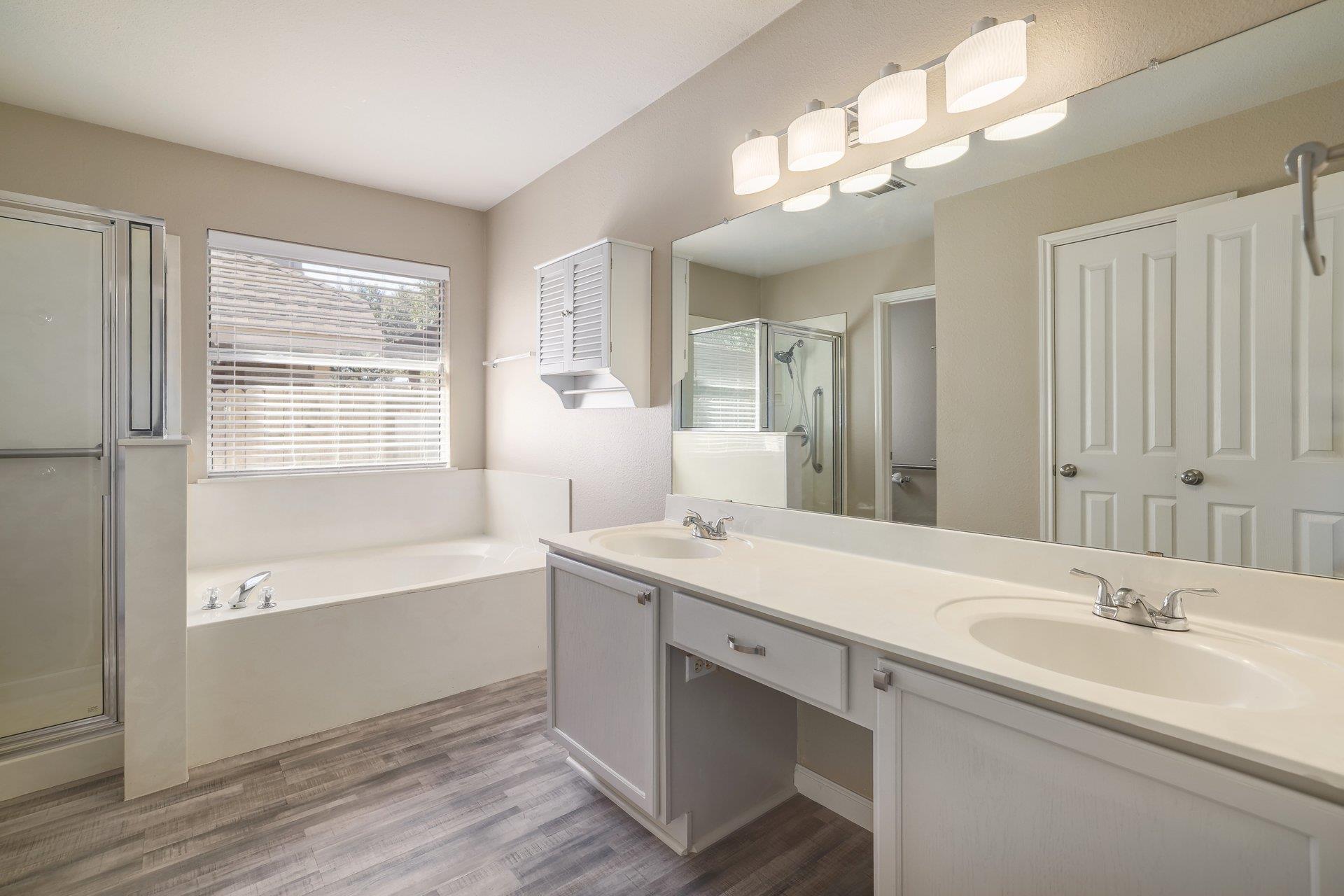 6121 Jumano Ln, Austin, TX 78749