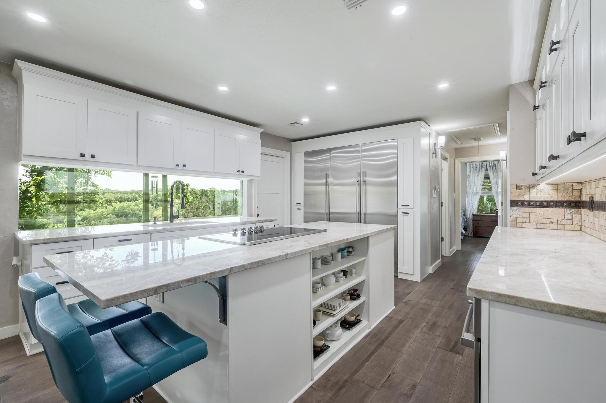 120 Buena Vista Vis, Blanco, TX 78606