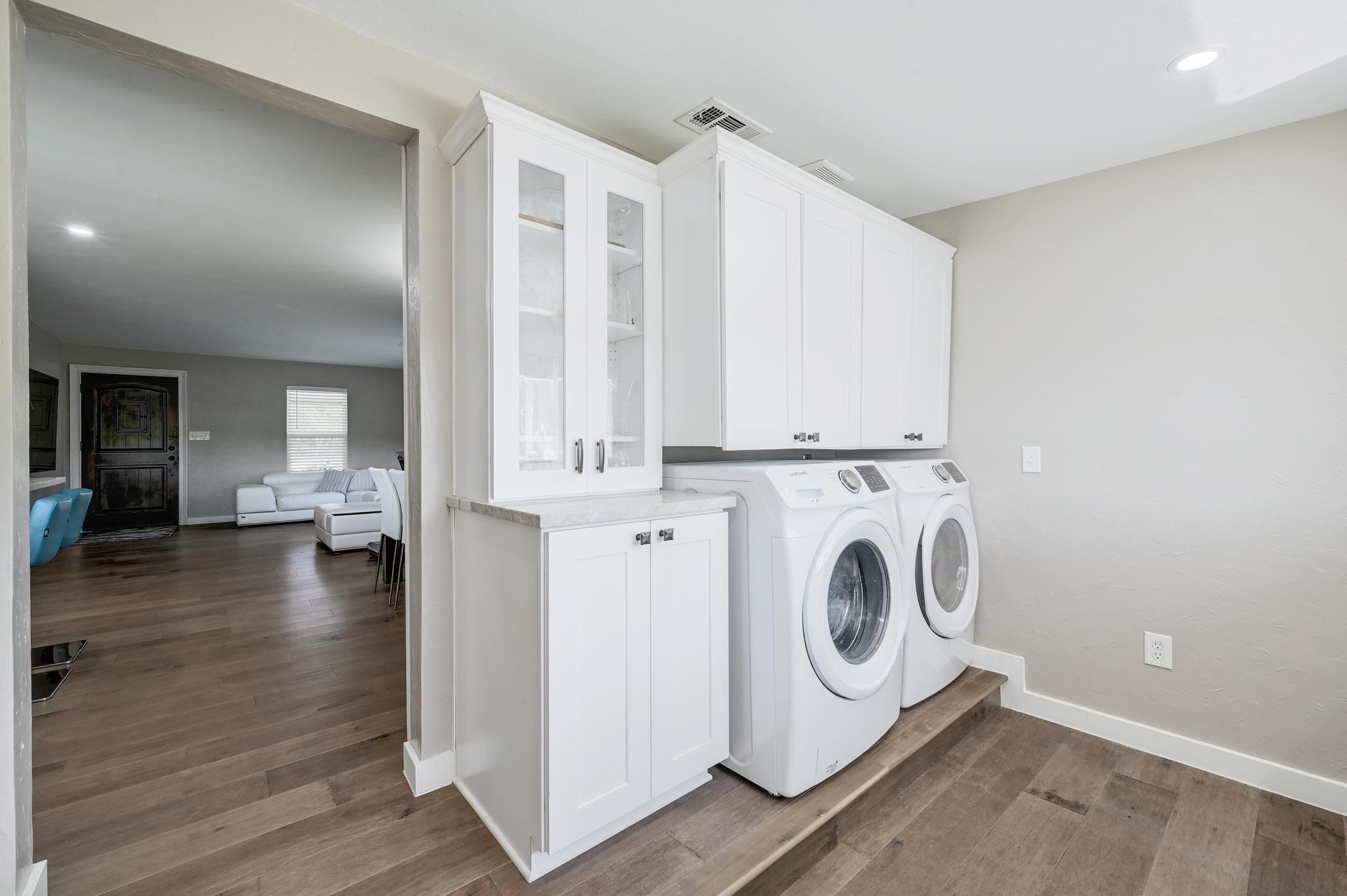 120 Buena Vista Vis, Blanco, TX 78606