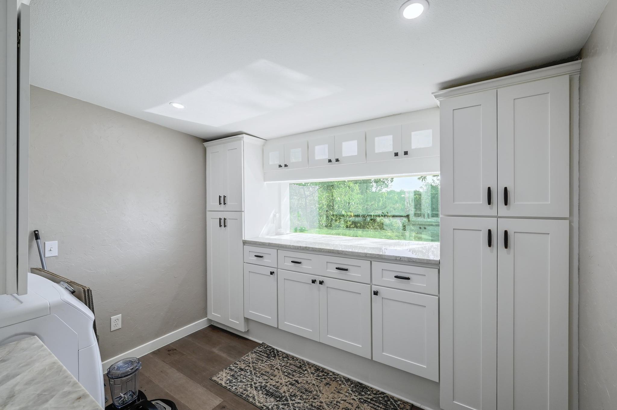 120 Buena Vista Vis, Blanco, TX 78606