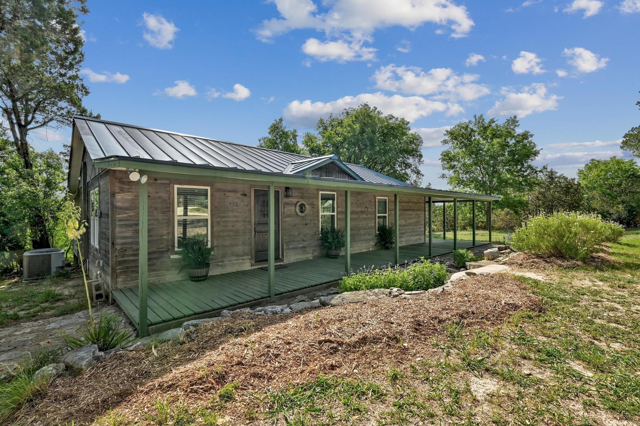 120 Buena Vista Vis, Blanco, TX 78606