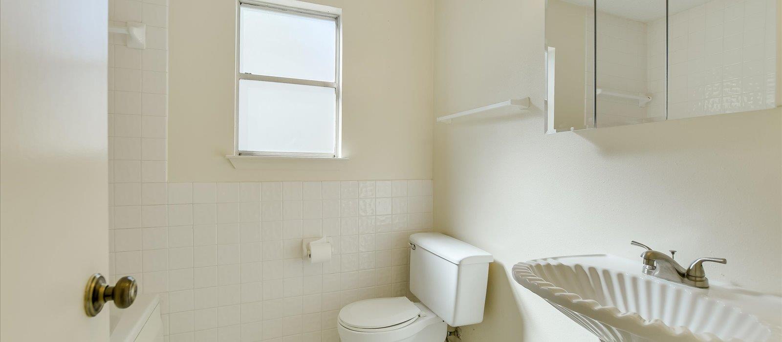 3908 Holt Dr, Austin, TX 78749