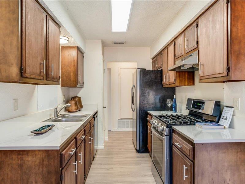 3908 Holt Dr, Austin, TX 78749