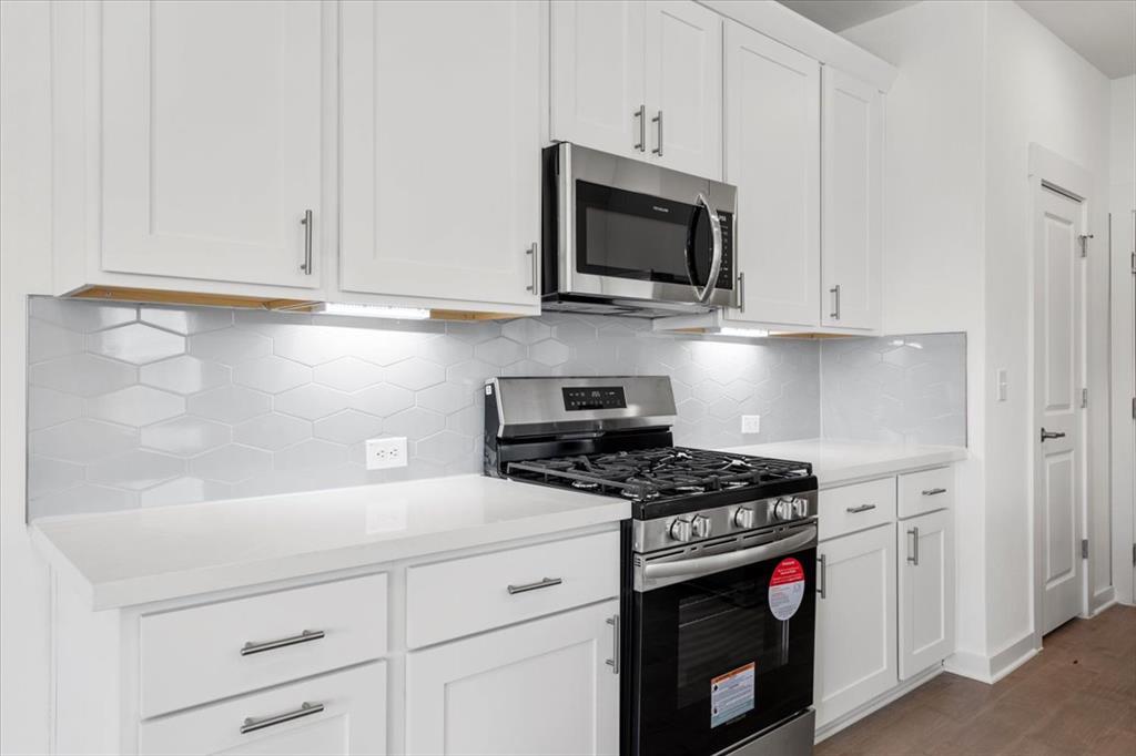 7324 Sparkling Light Dr, Del Valle, TX 78617