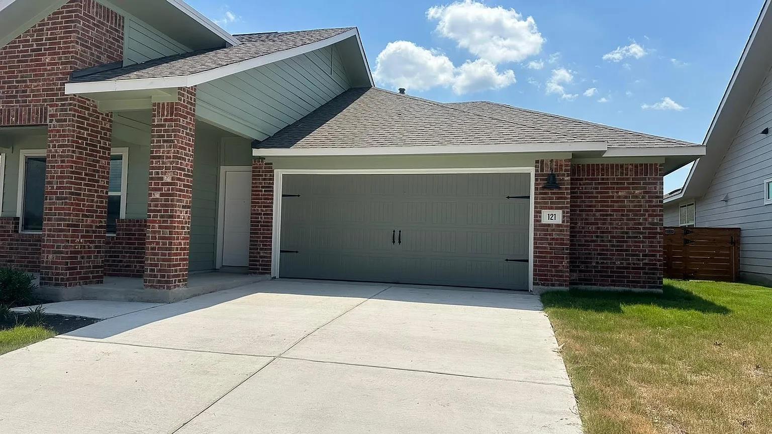 121 Tofalla, Kyle, TX 78640