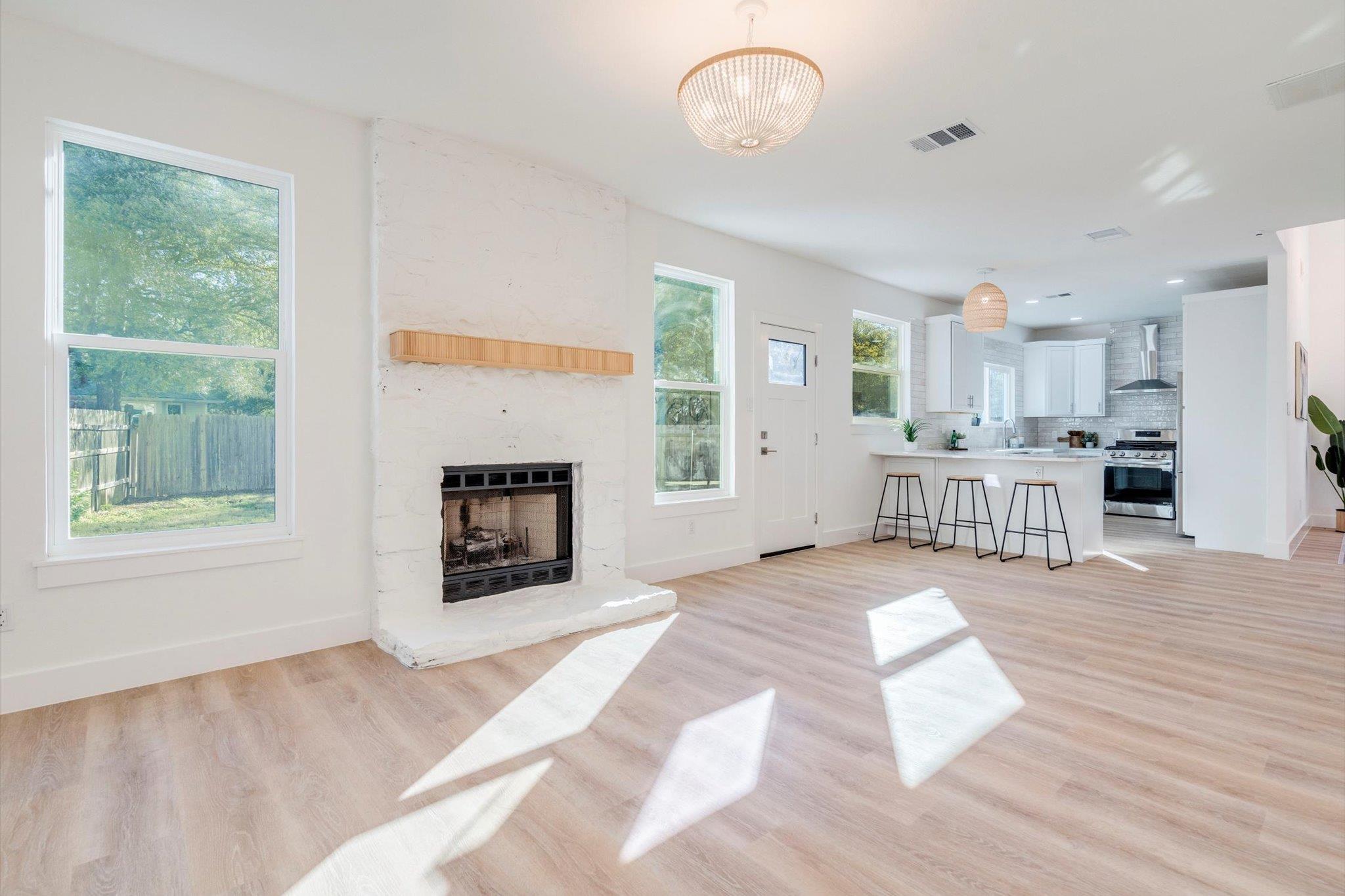 3308 Silk Oak Dr, Austin, TX 78748