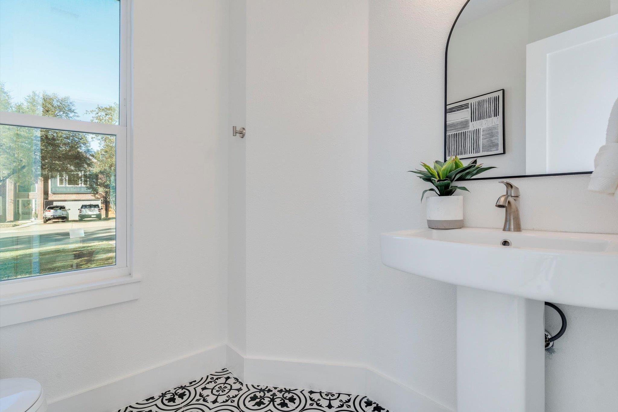 3308 Silk Oak Dr, Austin, TX 78748