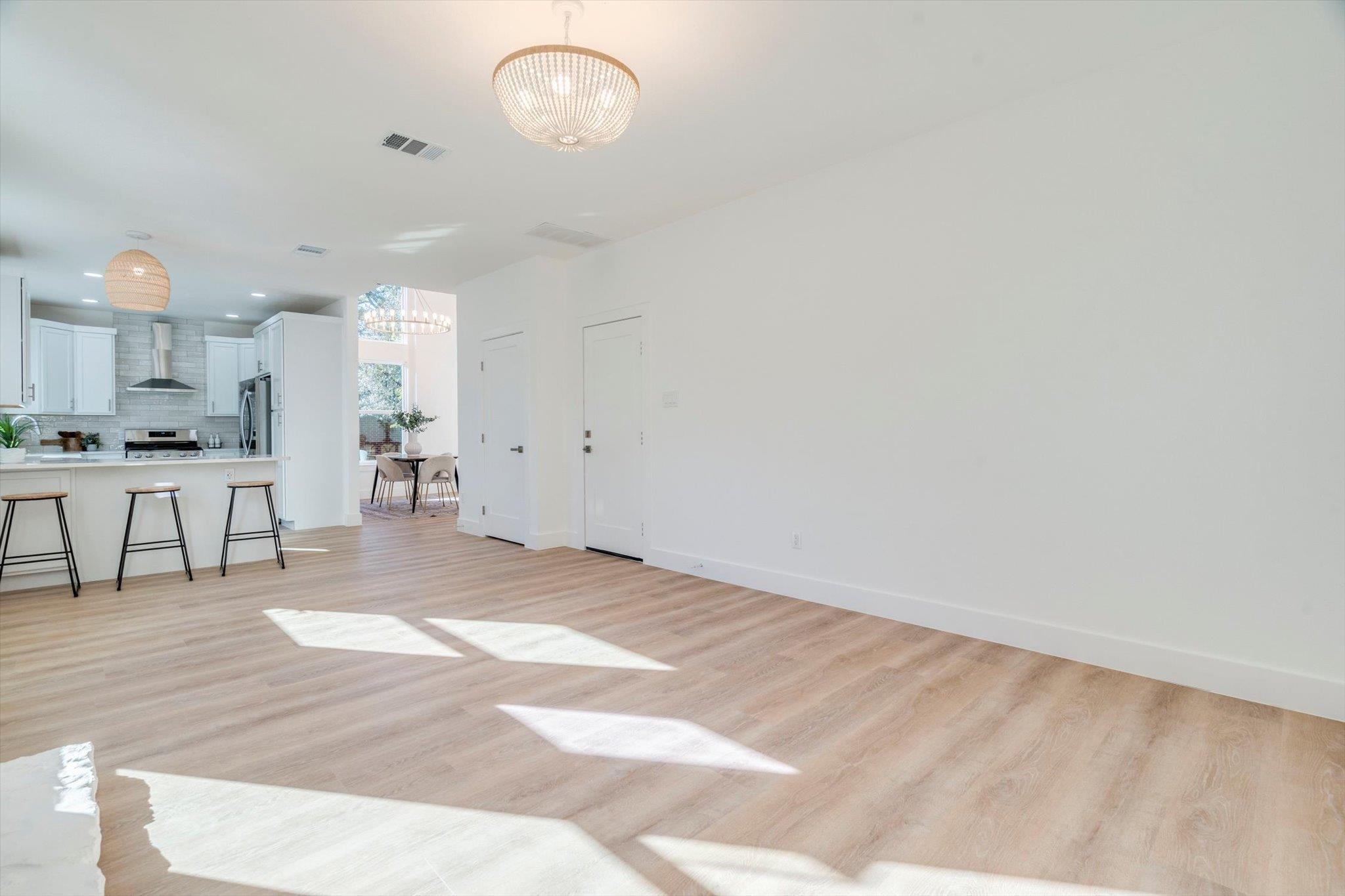 3308 Silk Oak Dr, Austin, TX 78748