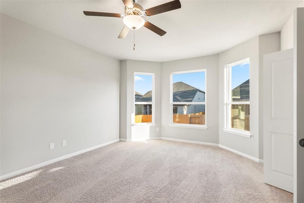 204 Green Knoll Ln, Georgetown, TX 78628