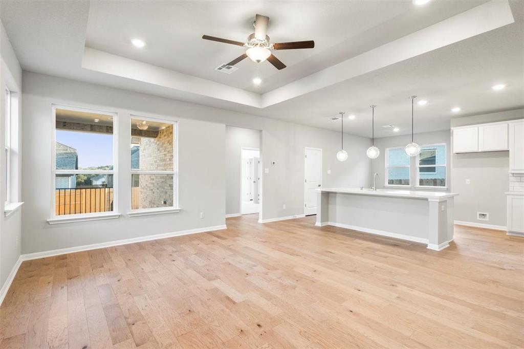 204 Green Knoll Ln, Georgetown, TX 78628