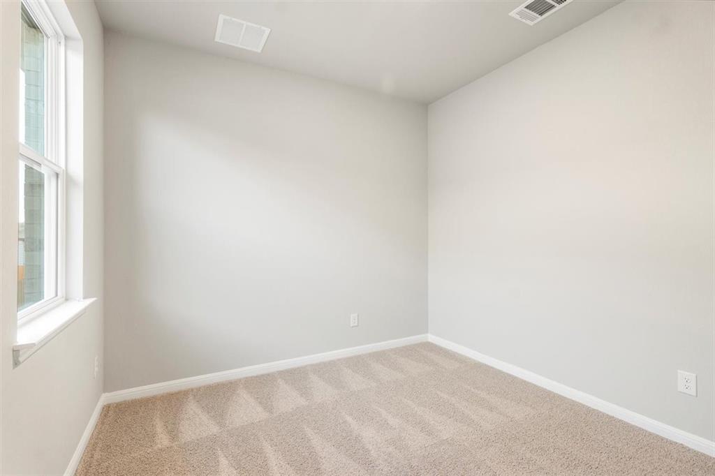 204 Green Knoll Ln, Georgetown, TX 78628