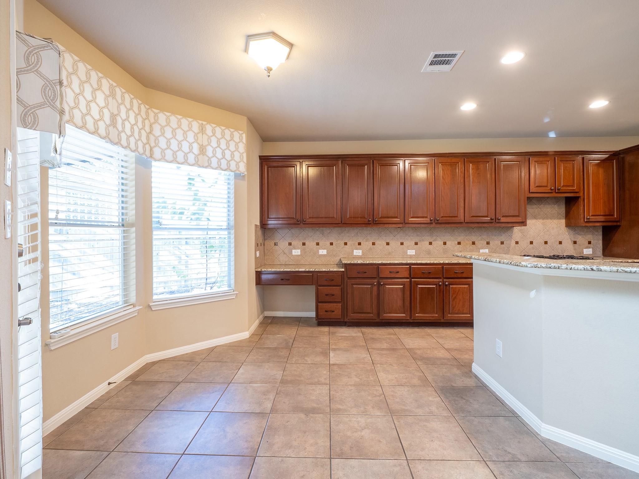 5501 Fort Benton Dr, Austin, TX 78735