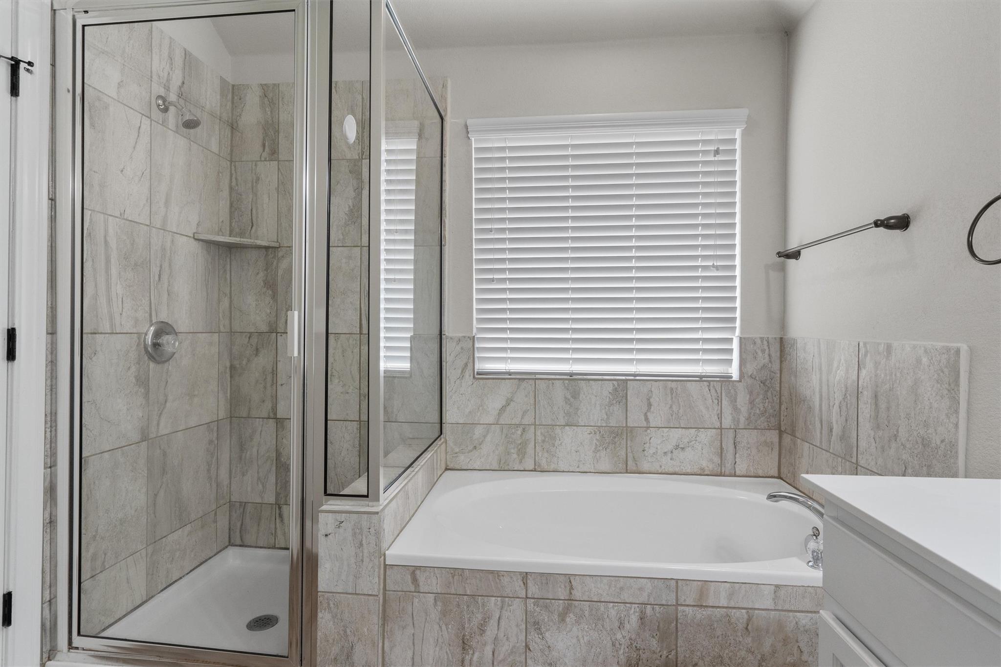 457 Red Matador Ln, Leander, TX 78641