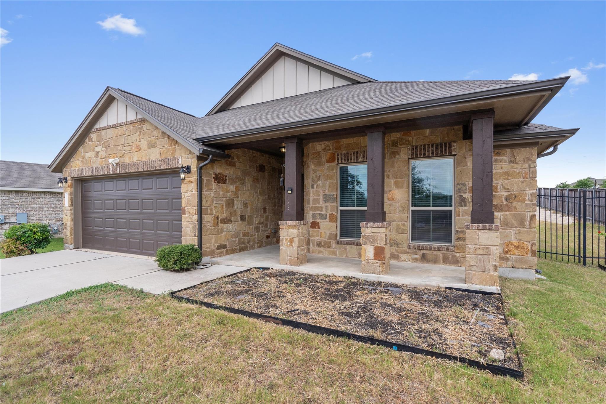 457 Red Matador Ln, Leander, TX 78641