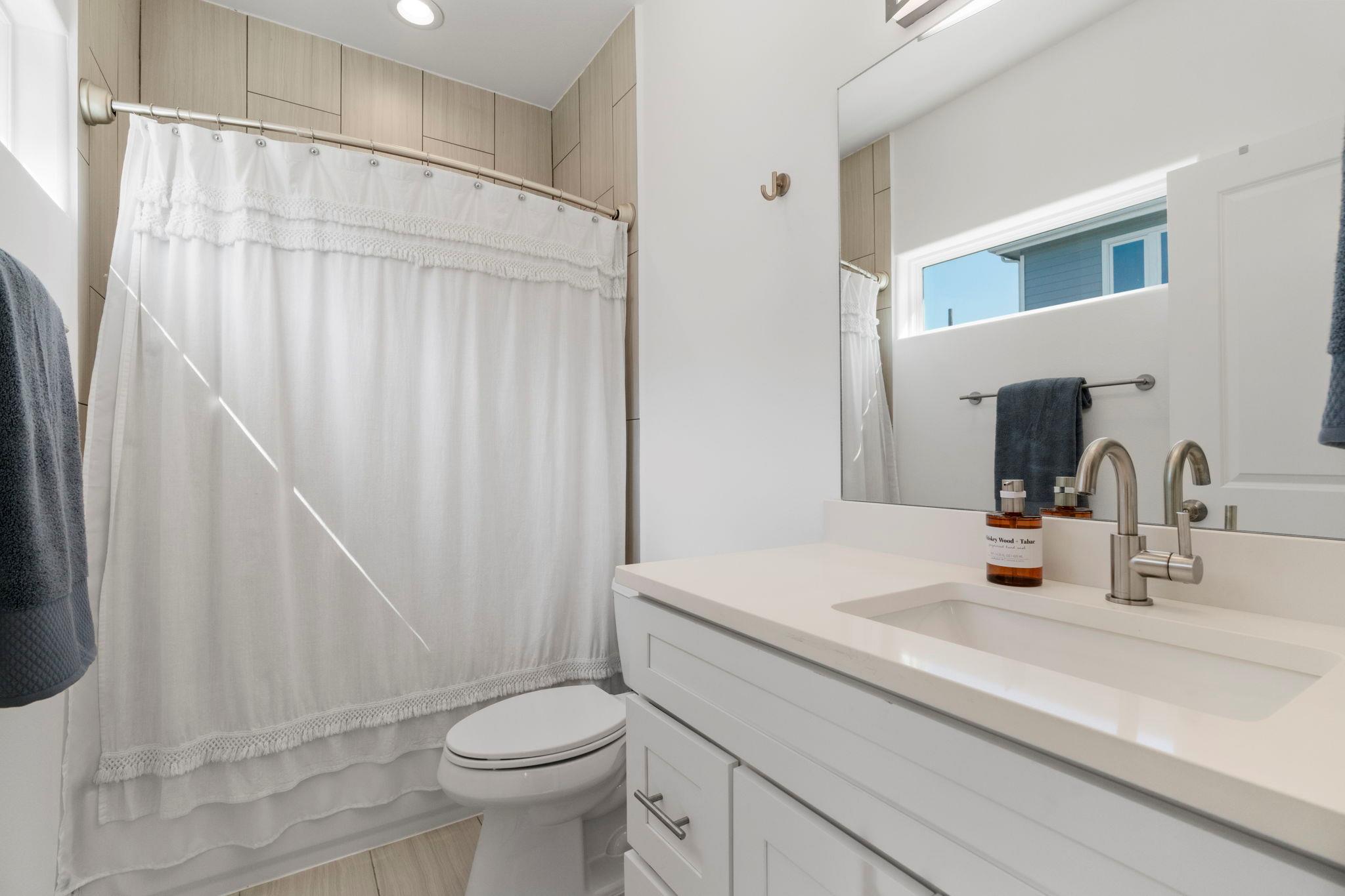 1148 Webberville Rd # 6, Austin, TX 78721