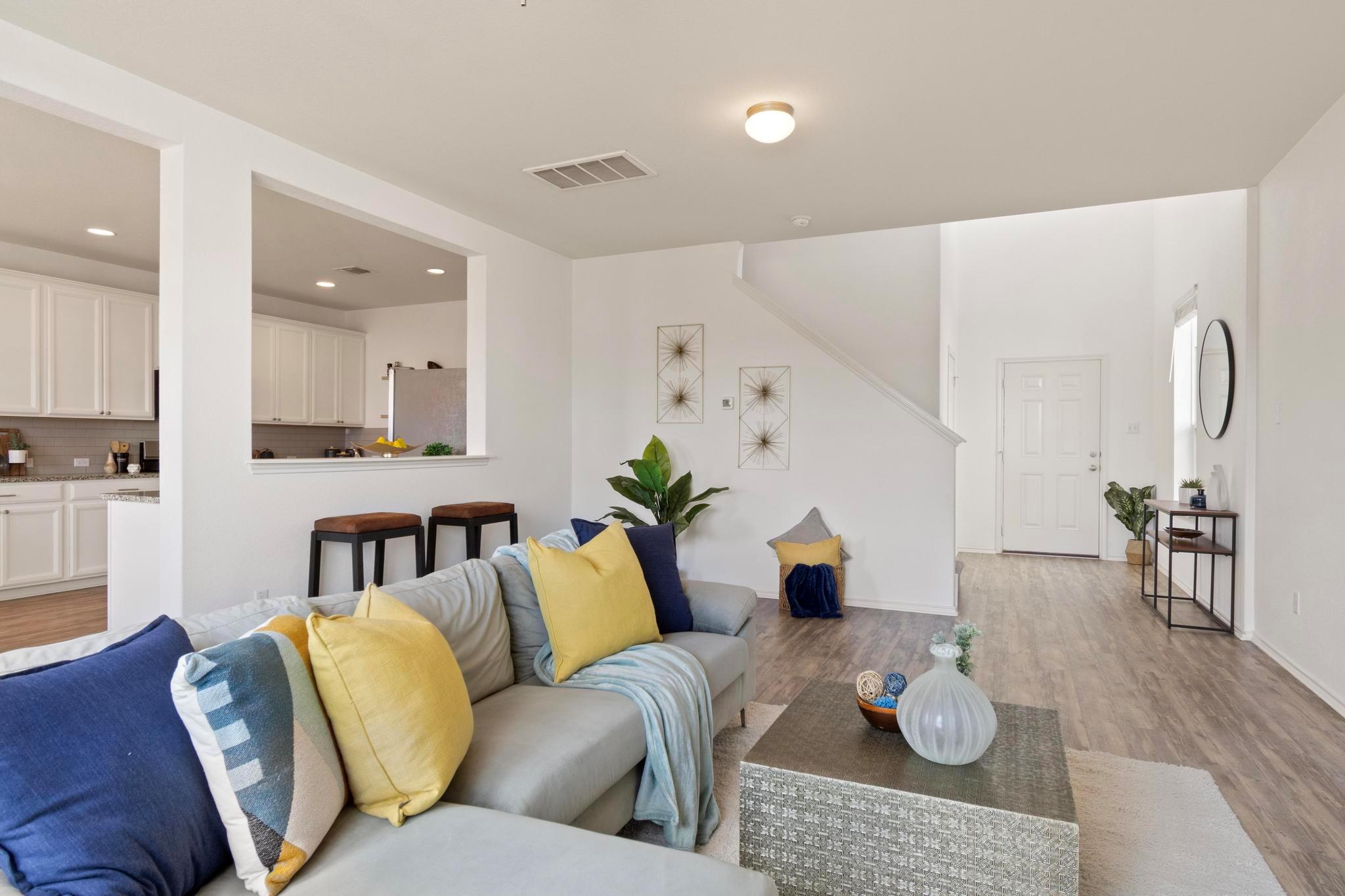 217 Boxwood Dr, Buda, TX 78610