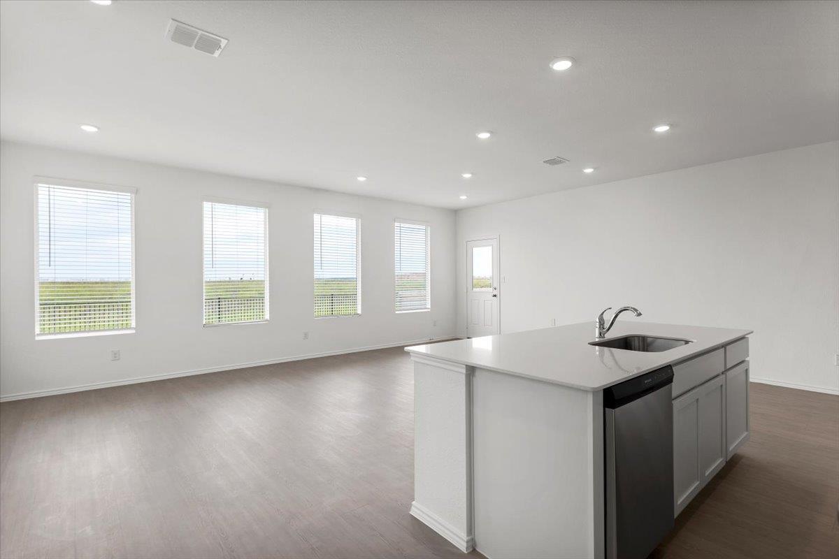 128 Rodney Boat Rd, Kyle, TX 78640