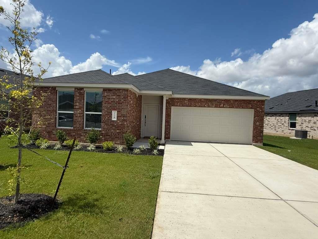 128 Rodney Boat Rd, Kyle, TX 78640