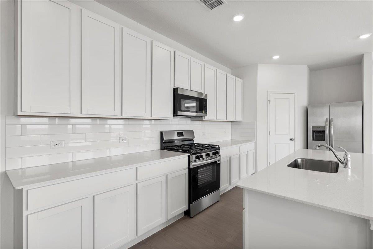 128 Rodney Boat Rd, Kyle, TX 78640