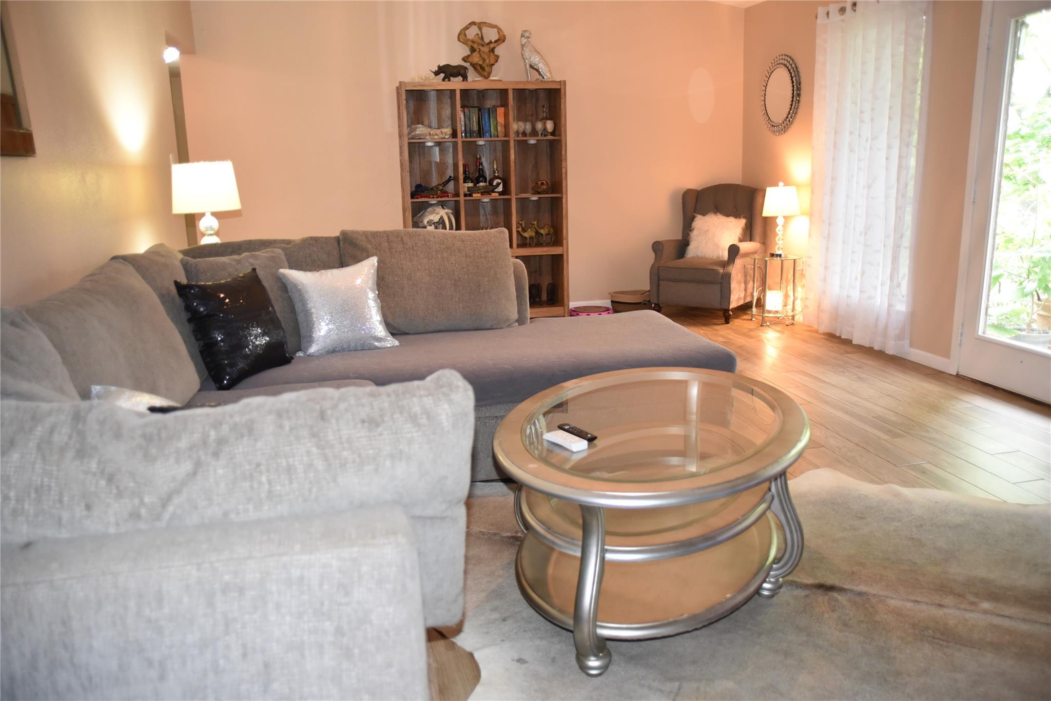 306 Deerwood Dr, San Marcos, TX 78666