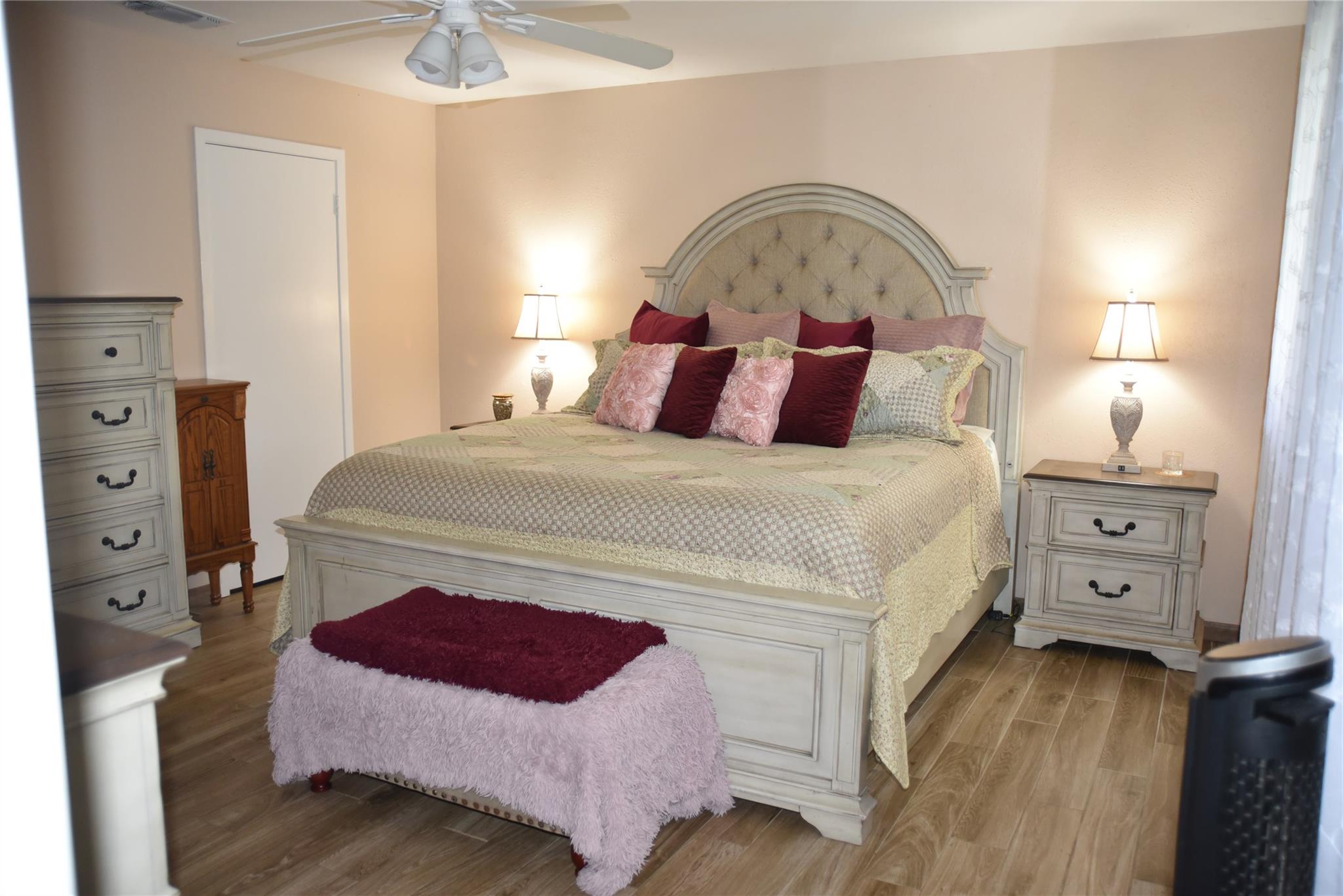 306 Deerwood Dr, San Marcos, TX 78666