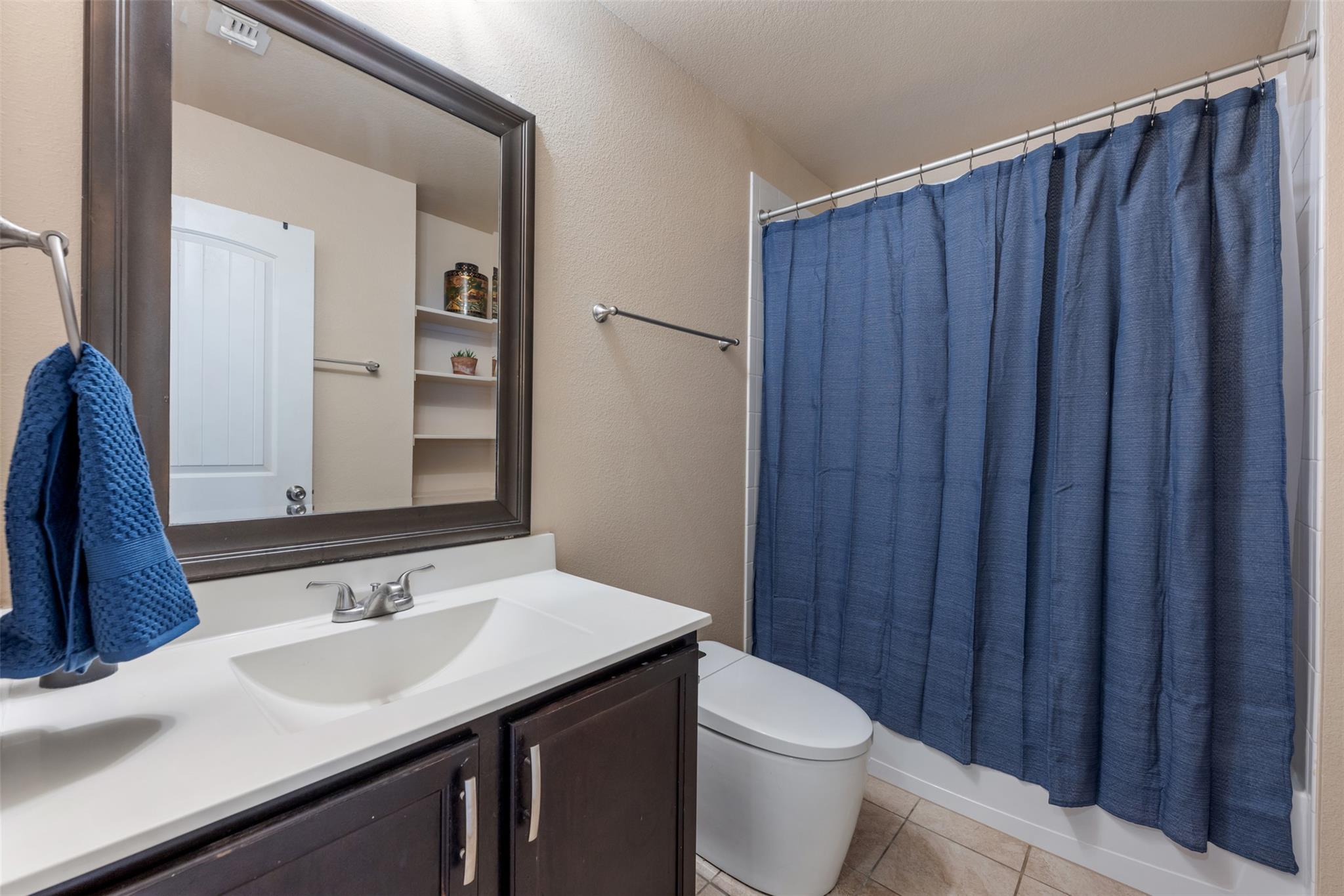 117 Liard River Rd, Hutto, TX 78634