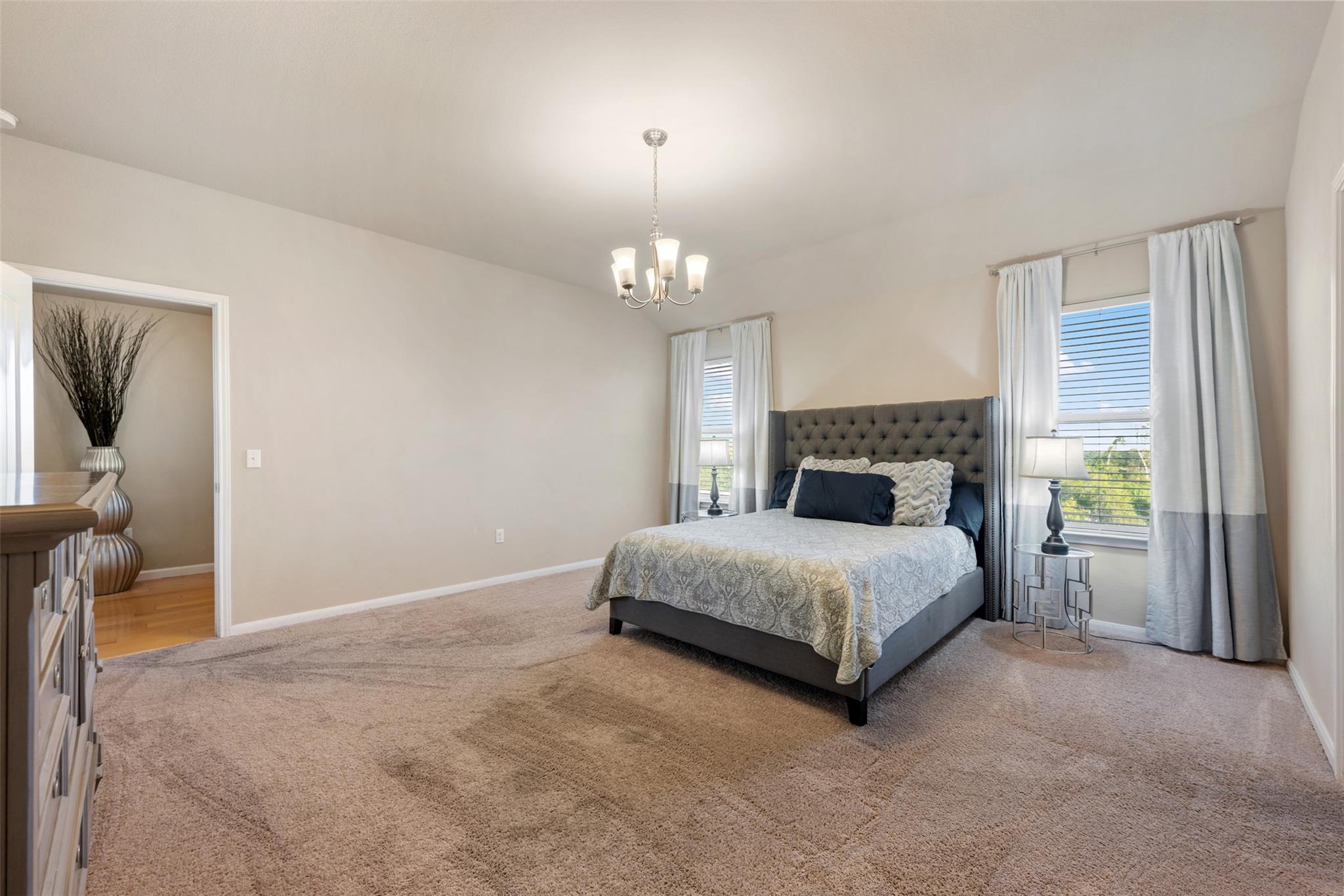 117 Liard River Rd, Hutto, TX 78634