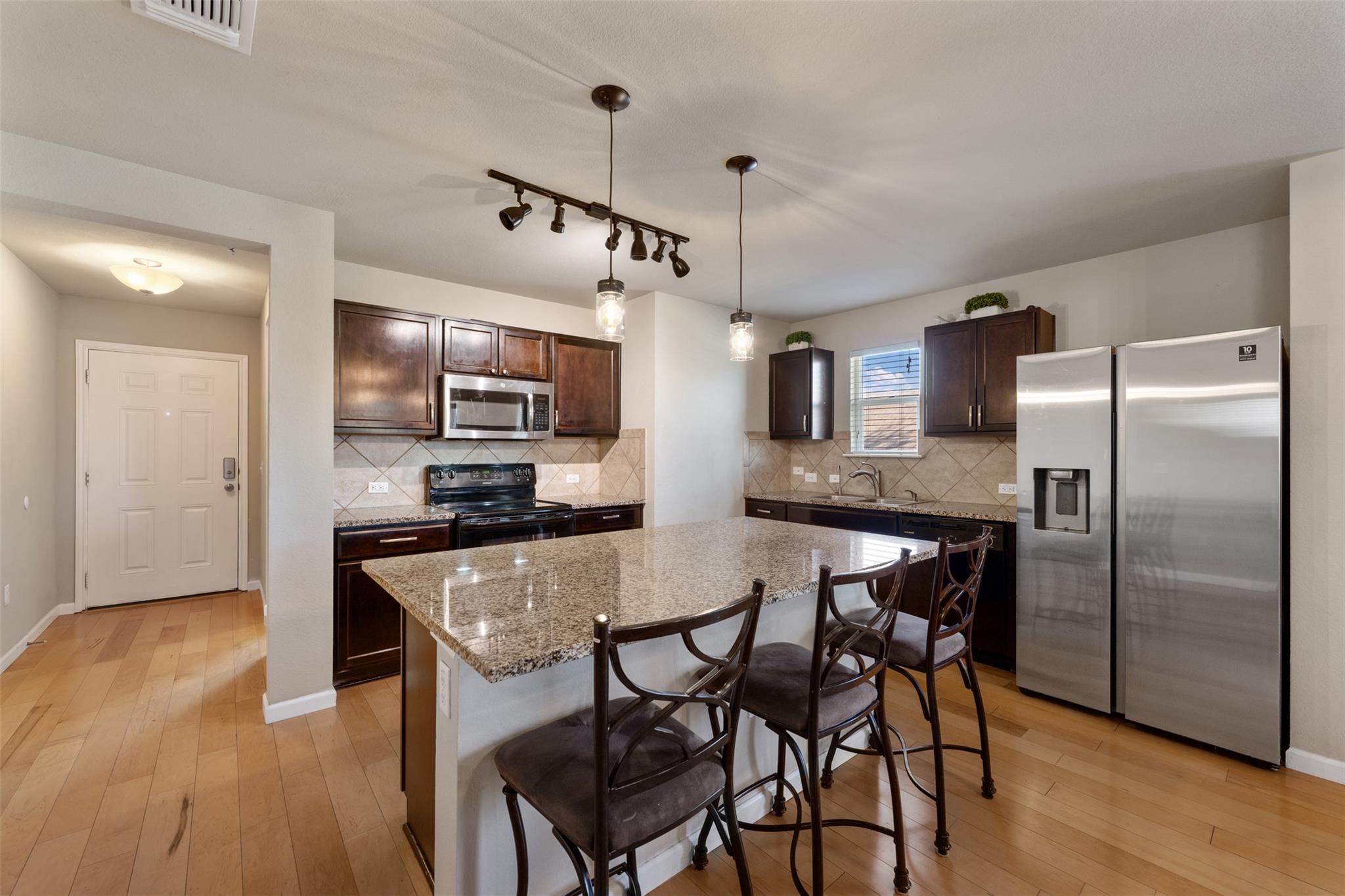 117 Liard River Rd, Hutto, TX 78634