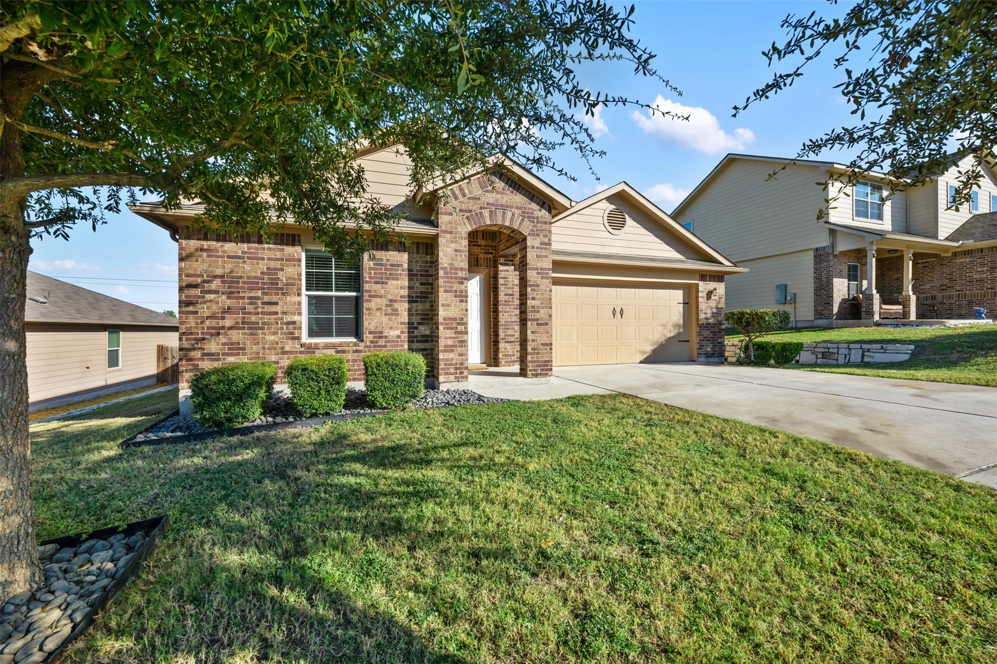 117 Liard River Rd, Hutto, TX 78634