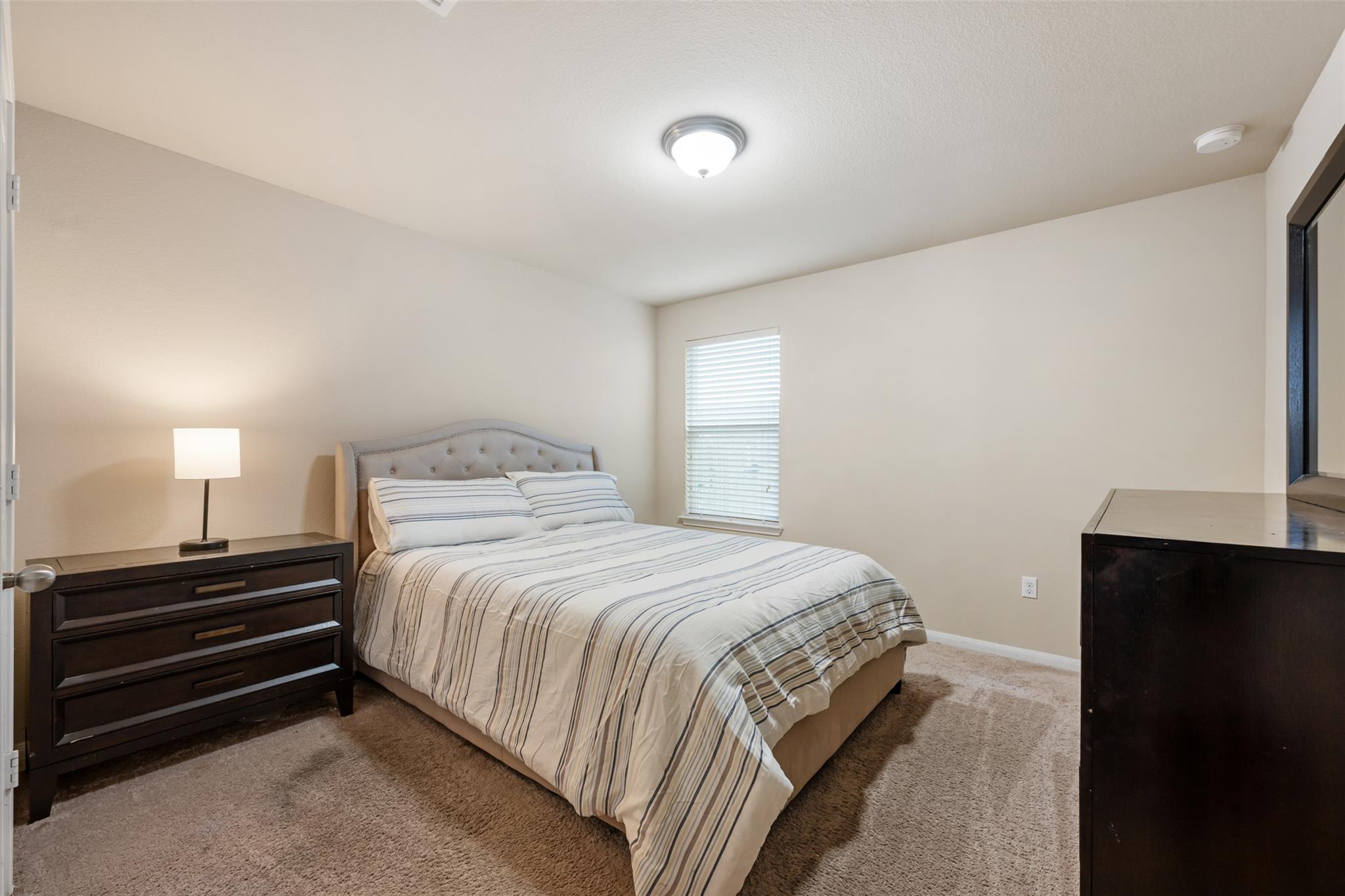 117 Liard River Rd, Hutto, TX 78634