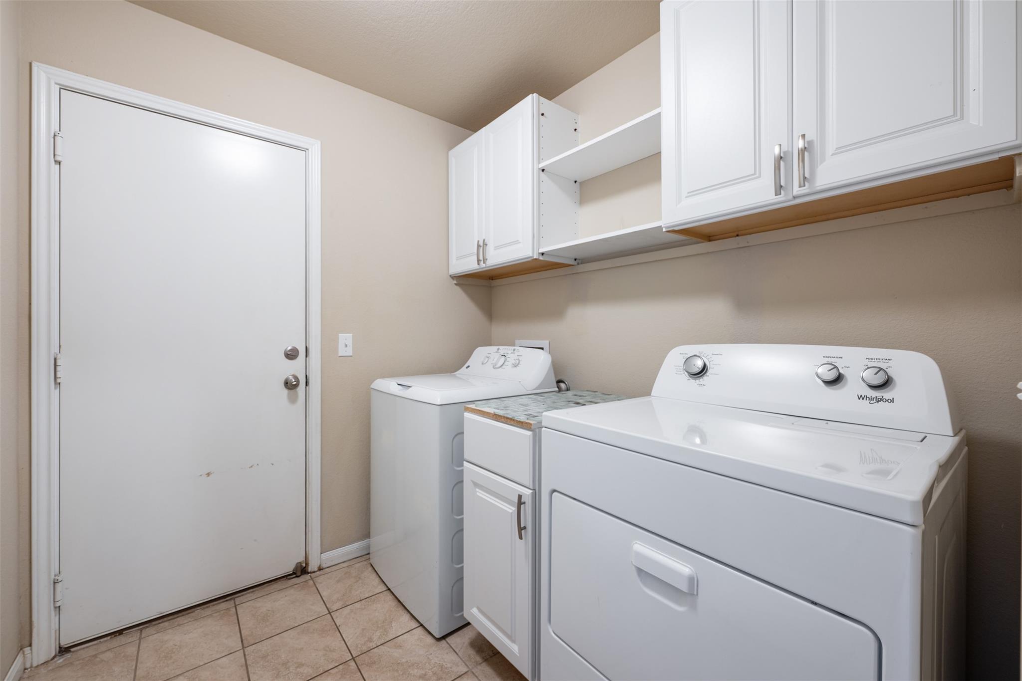 117 Liard River Rd, Hutto, TX 78634