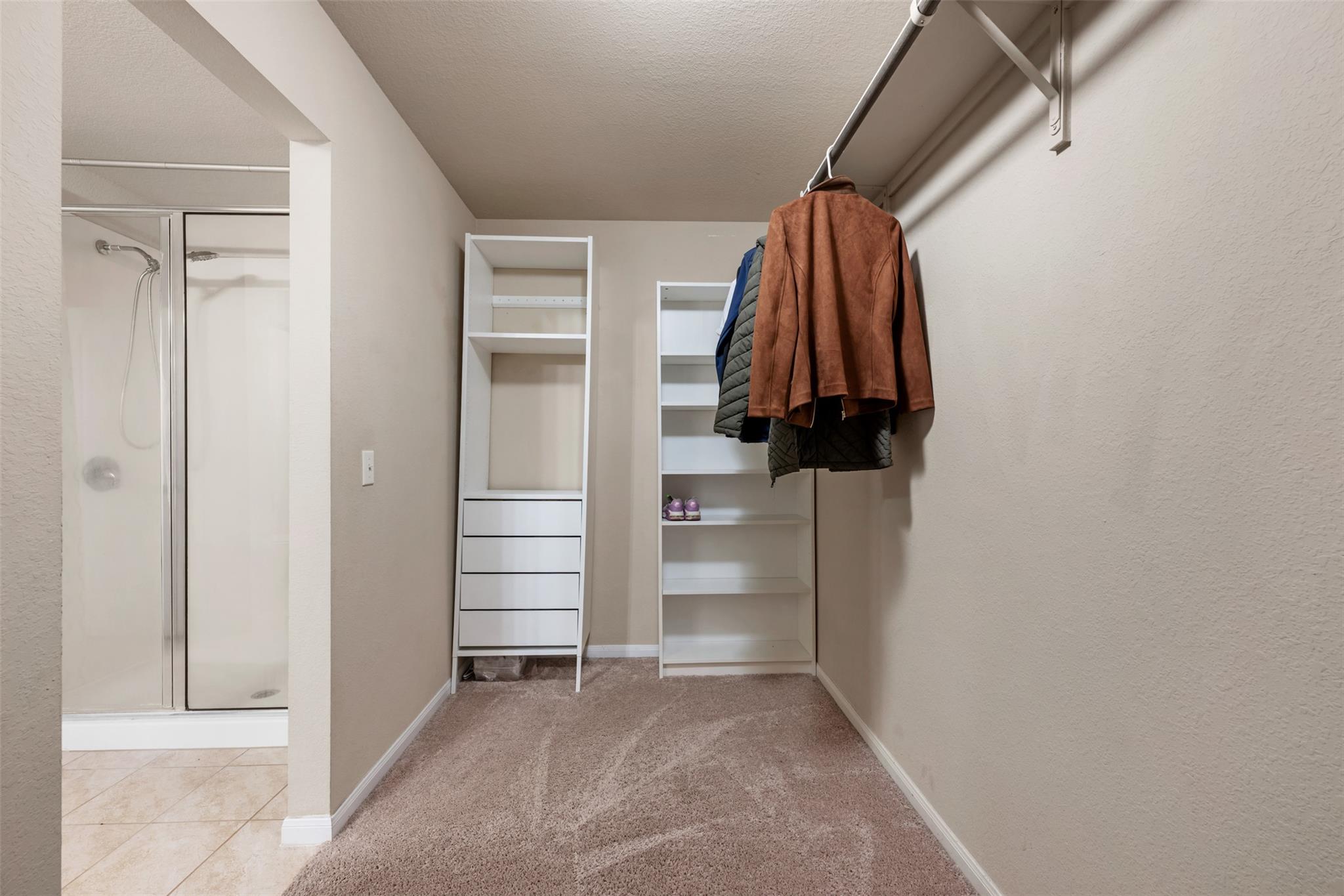 117 Liard River Rd, Hutto, TX 78634