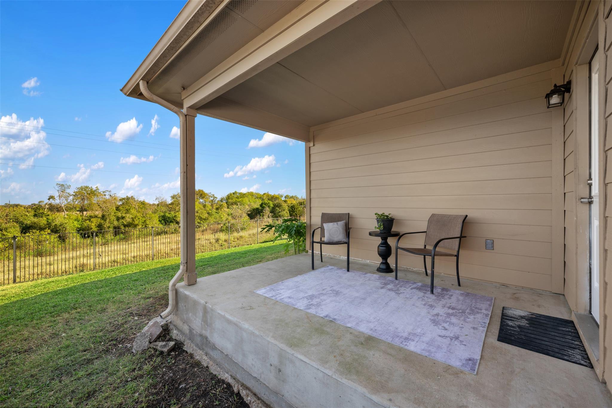 117 Liard River Rd, Hutto, TX 78634
