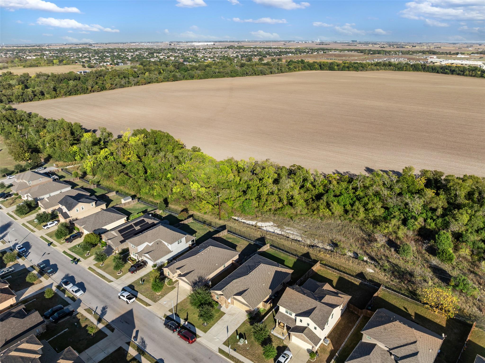 117 Liard River Rd, Hutto, TX 78634