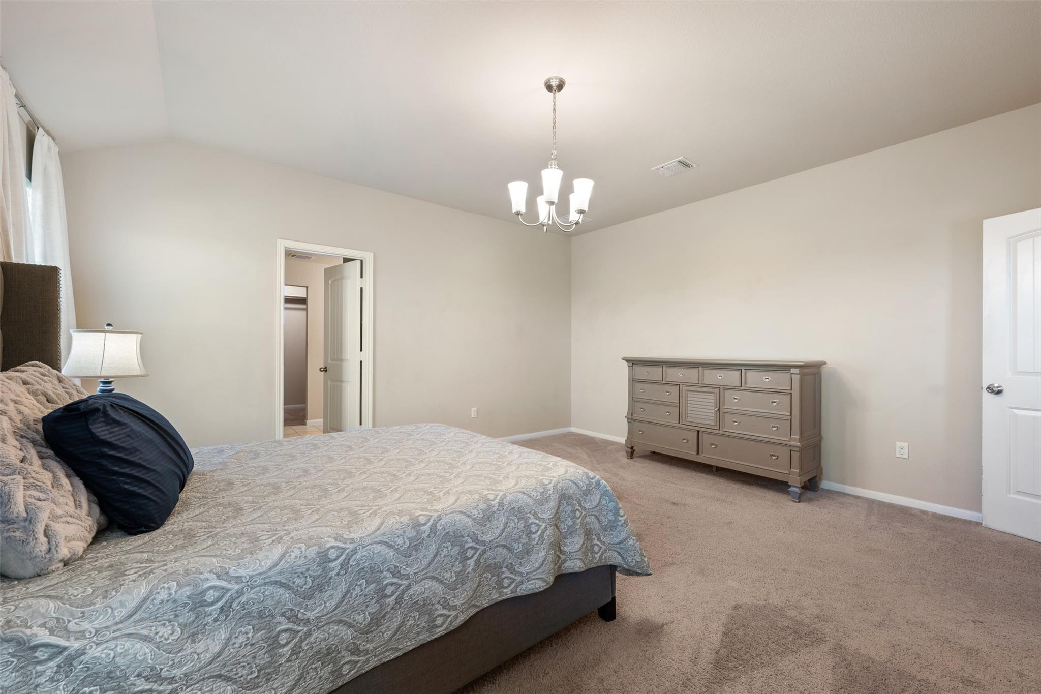 117 Liard River Rd, Hutto, TX 78634