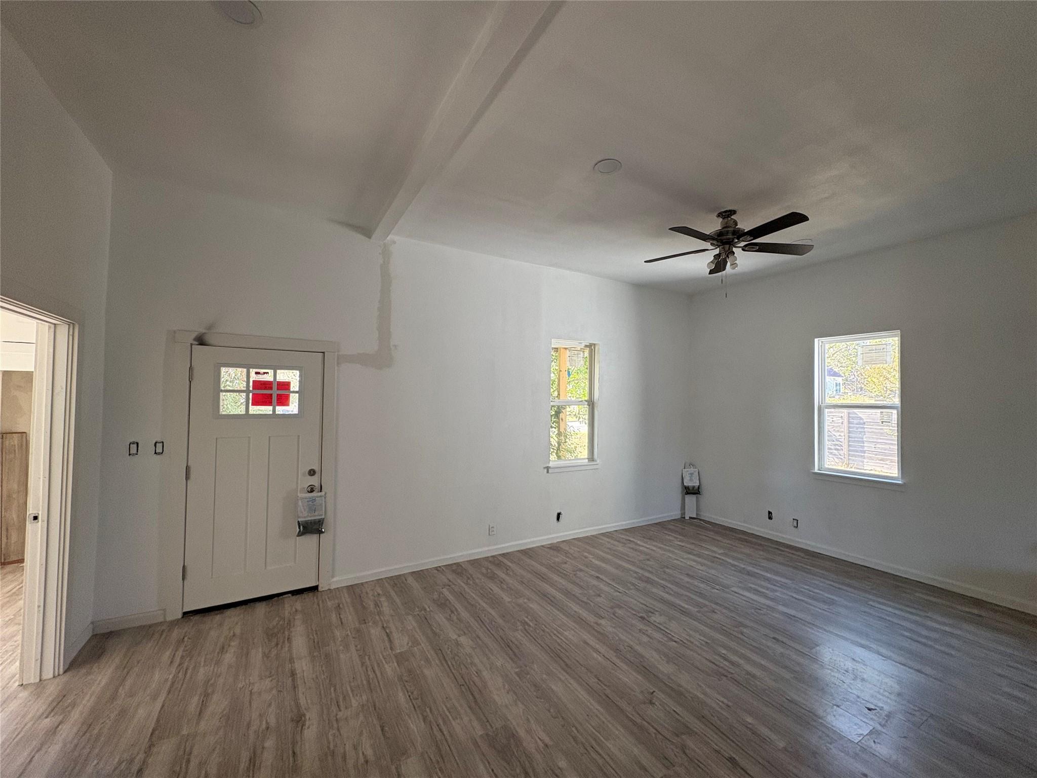 102 W Wilbarger St, Pflugerville, TX 78660