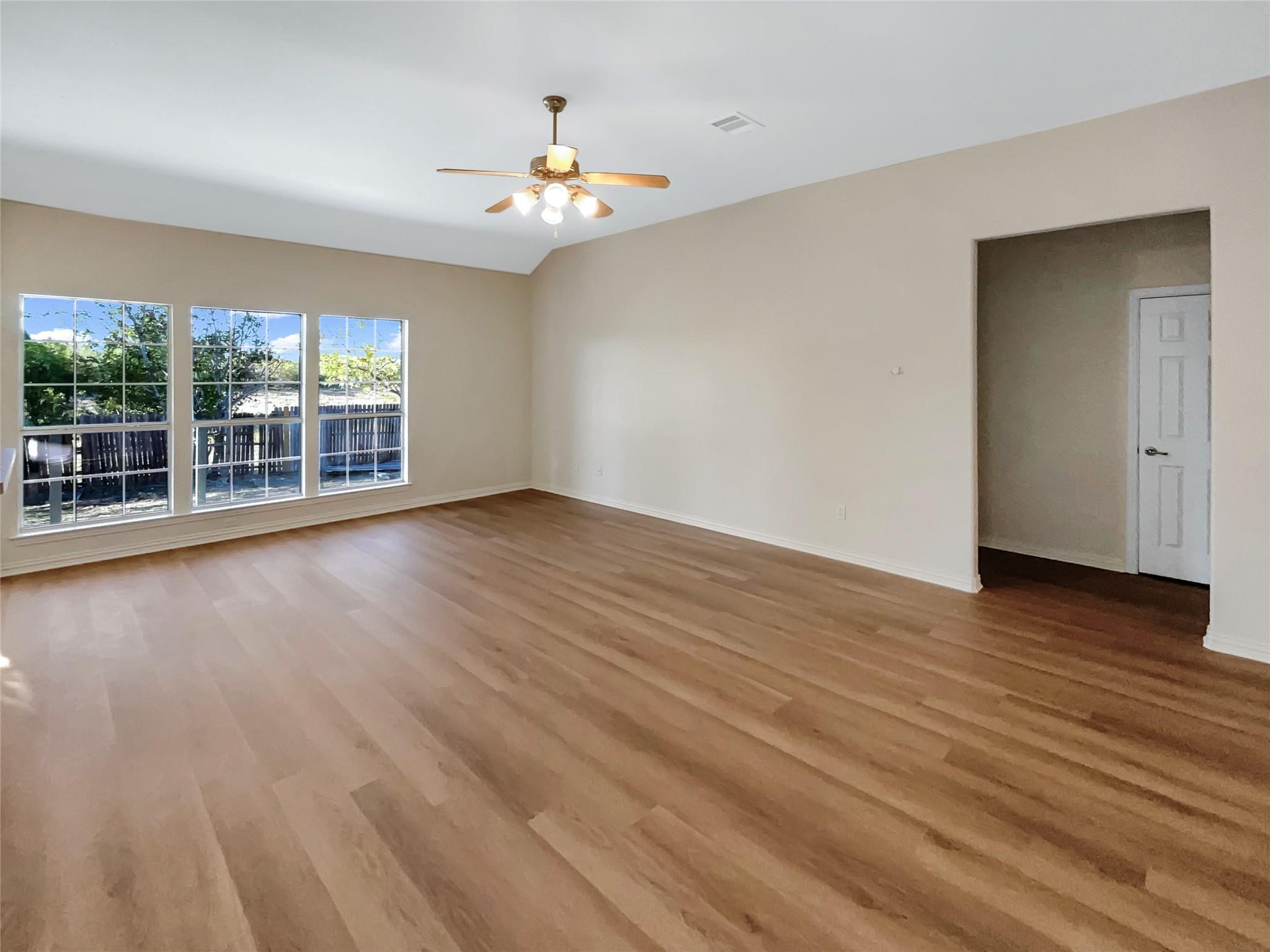 188 Valruth Dr, Kyle, TX 78640