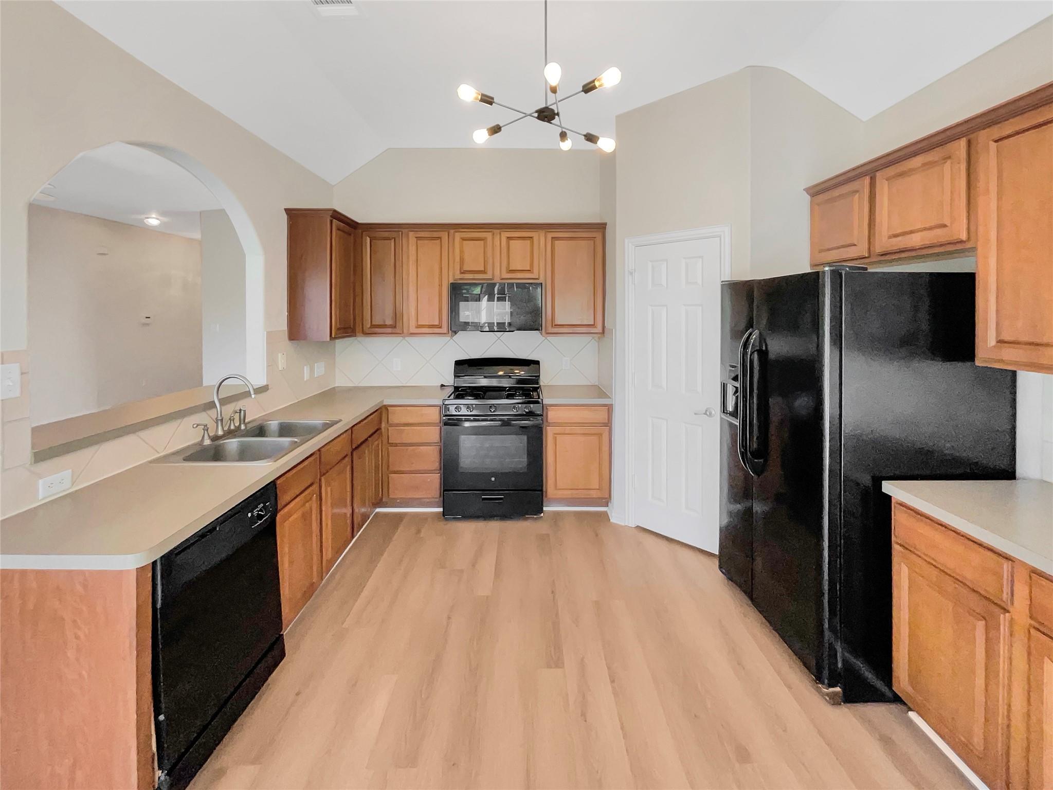 188 Valruth Dr, Kyle, TX 78640