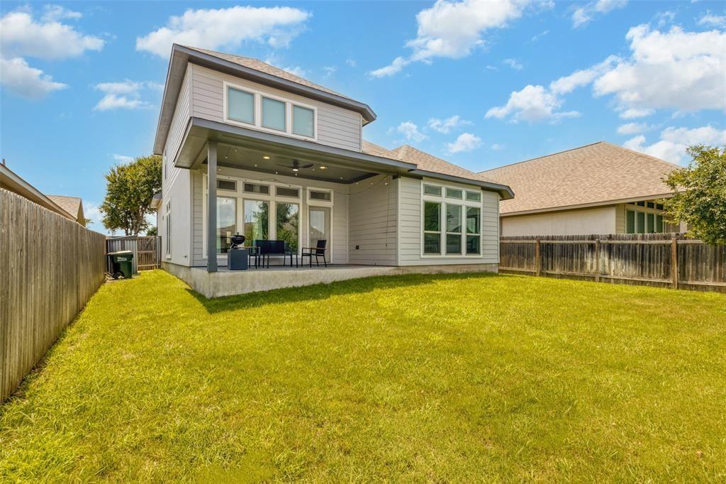 304 Glen Arbor Dr, Liberty Hill, TX 78642