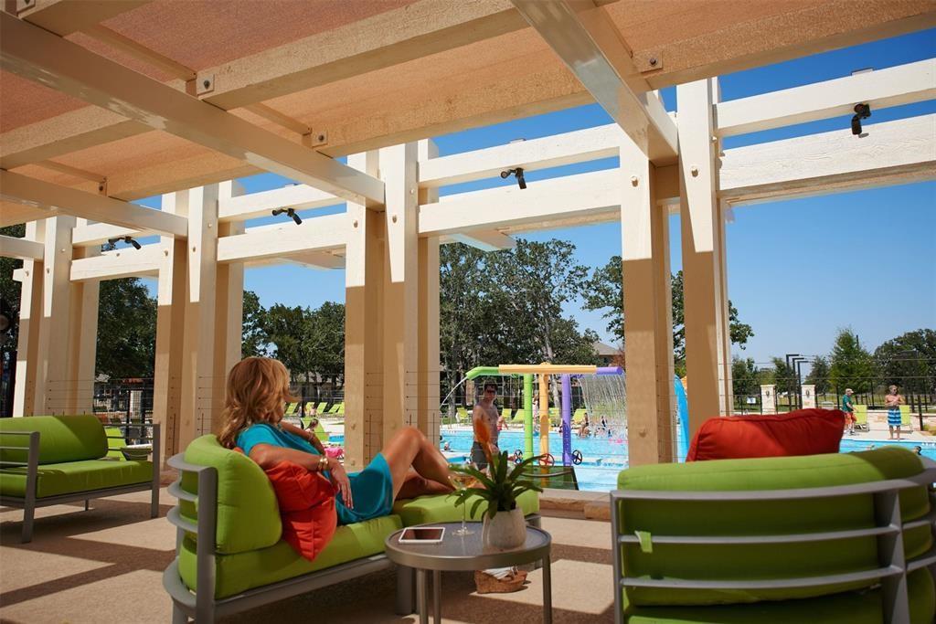 304 Glen Arbor Dr, Liberty Hill, TX 78642