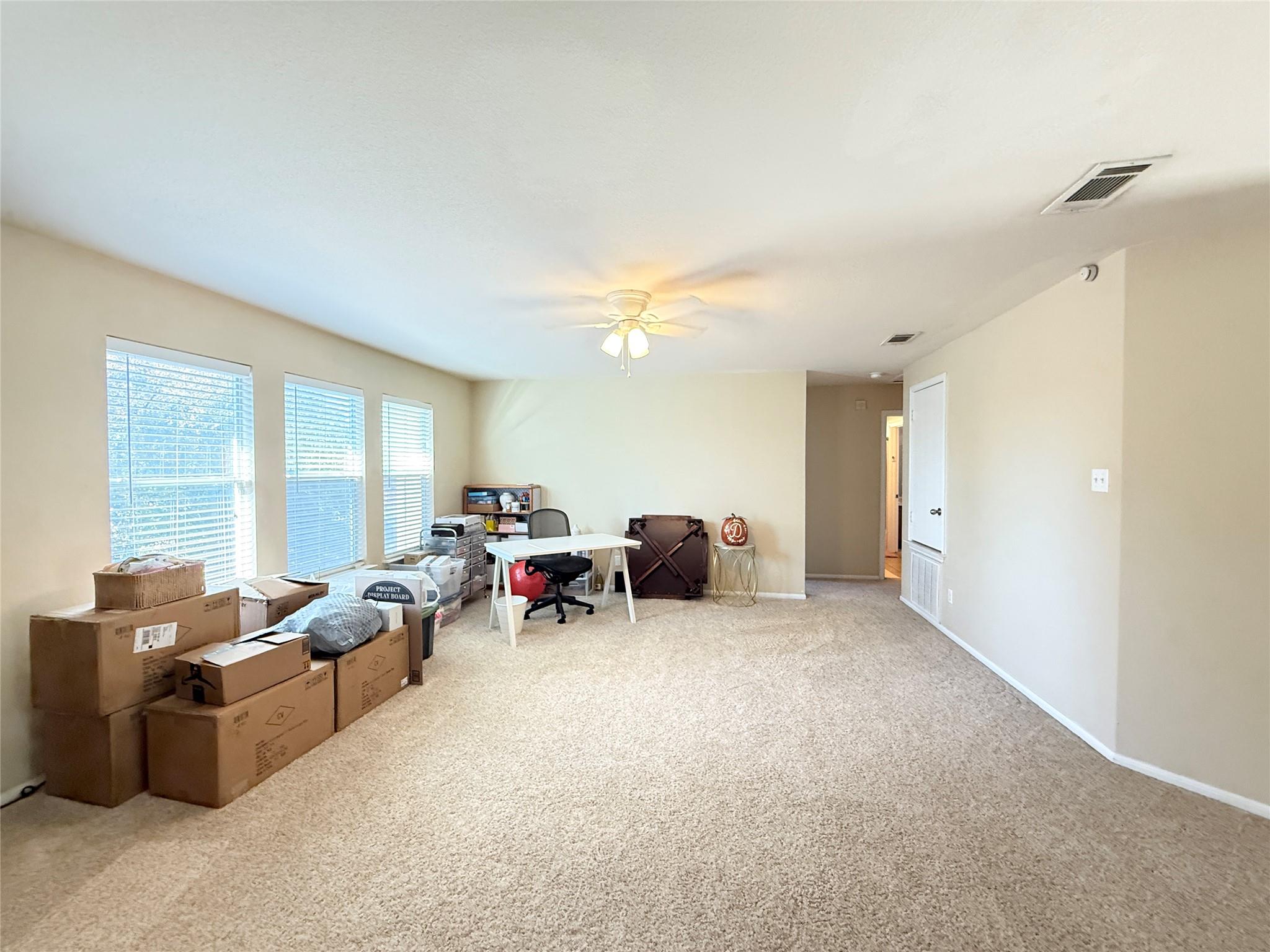 402 W Iowa Dr, Harker Heights, TX 76548