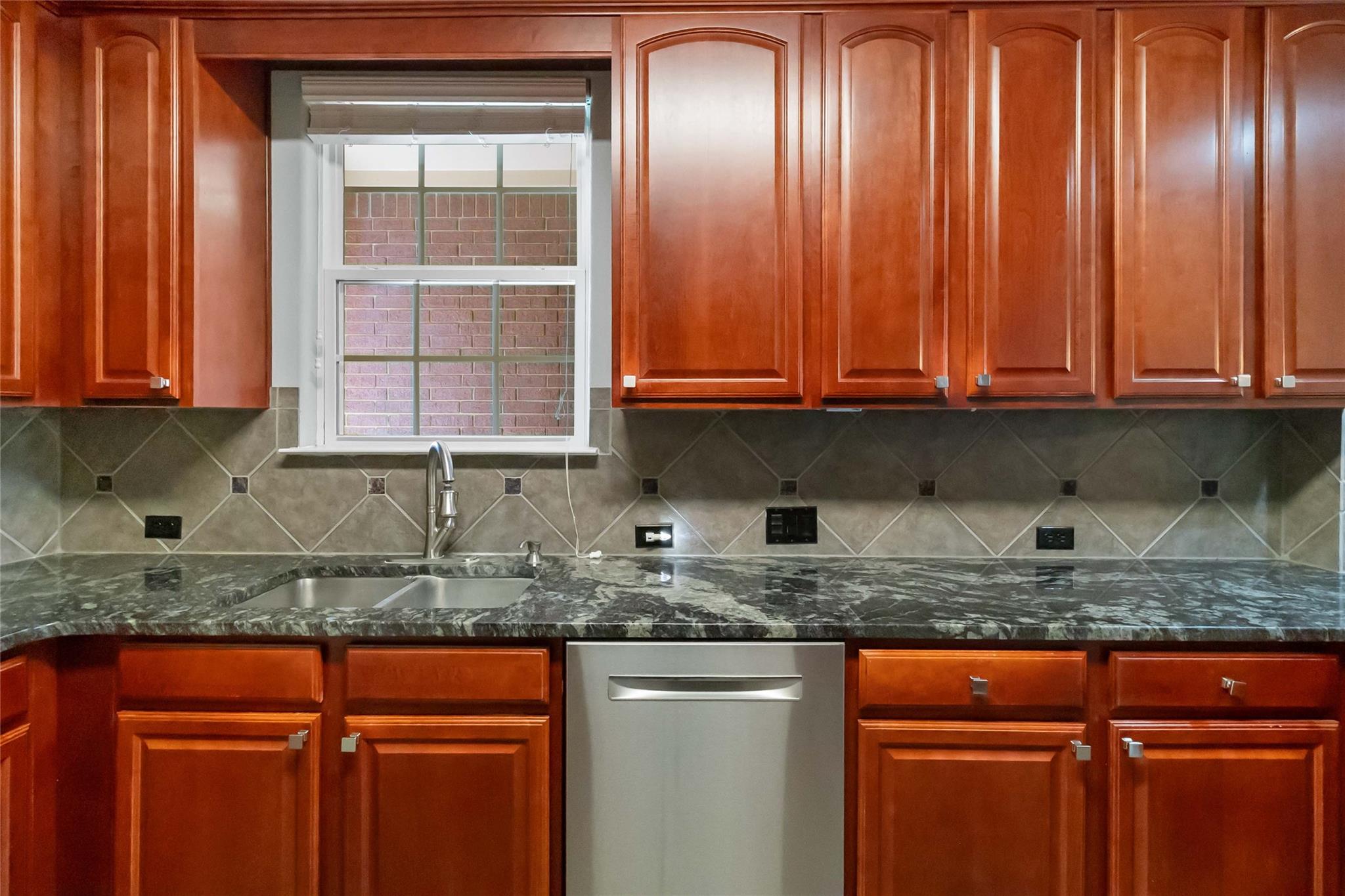 539 Colovista Pkwy # B103, Bastrop, TX 78602