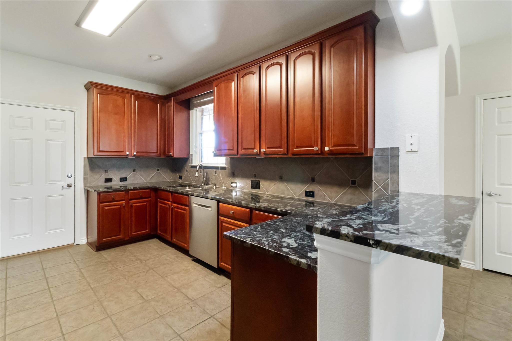 539 Colovista Pkwy # B103, Bastrop, TX 78602