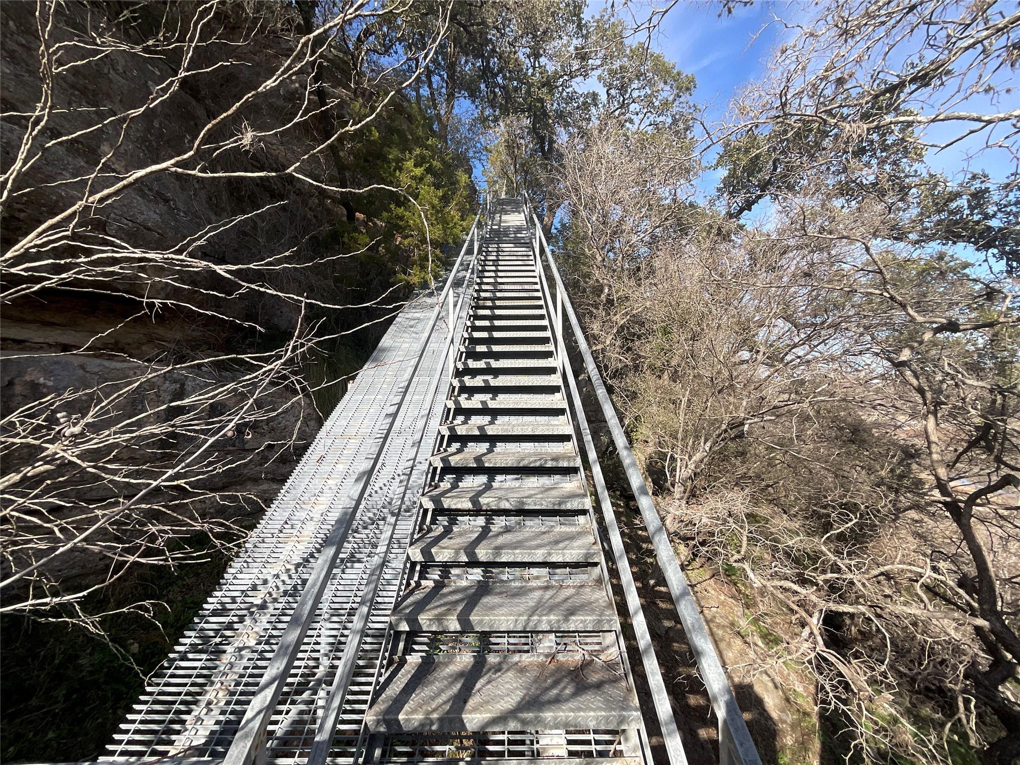 1909 Performer Rd, Spicewood, TX 78669