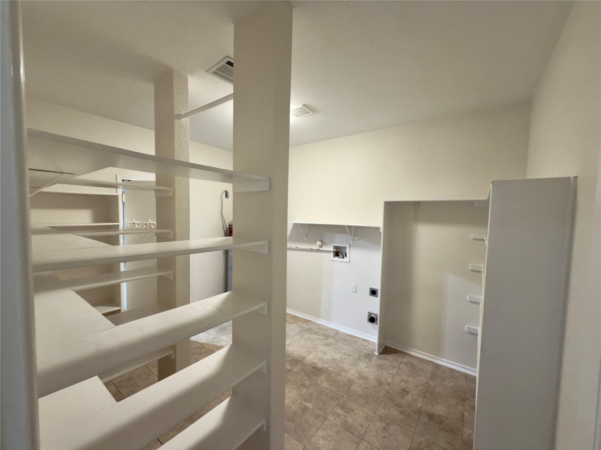 1206 Devil Rdg, Cedar Park, TX 78613